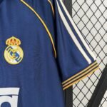 Retro  Real Madrid 98/00 Third - Image 9
