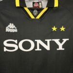 Retro Juventus 1995/96 Third S-XXL - Image 4