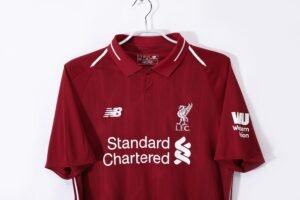 Retro LVP 2018-19 Home - Image 8