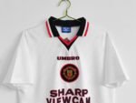 Retro Manchester United 96/97 Away - Image 4