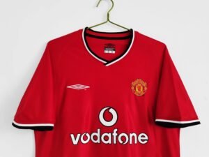 Retro Manchester United 2000/01 Home - Image 7