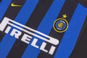Retro 02/03 Inter Milan Home  S-XXL - Image 3