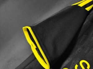 Retro LVP 2010-11 Third - Image 6