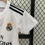 Kids Kit Real Madrid 14/15 Home White - Image 3