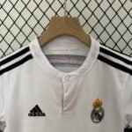 Kids Kit Real Madrid 14/15 Home White - Image 4