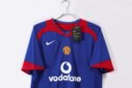 Retro Manchester United 2005/06 Away - Image 5