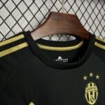 Retro 15/16 Juventus Third Kit S-XXL - Image 4