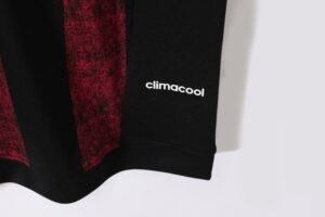 Retro 15/16 AC Milan Home - Image 7