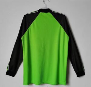 Retro Manchester United 98/99 Goalkeeper Long Sleeves - Image 2