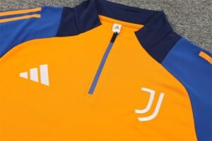 2425 juventus Training suit - Image 3