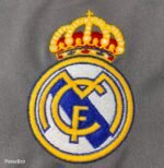 Retro Real Madrid 2005/06 Third - Image 3