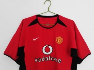 Retro  Manchester United 2002/04 Home Red - Image 3