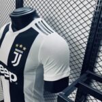 Player Version  Juventus 18/19 Home - Image 4