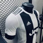 Player Version  Juventus 18/19 Home - Image 5