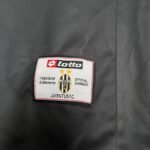 Retro  Juventus 2001/02 Away Black - Image 5