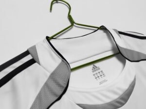 Retro  Real Madrid 06/07 Home White Long Sleeves - Image 3