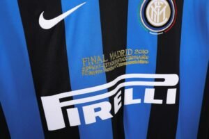 Retro  Inter Milan 09/10 Home Long Sleeves - Image 4