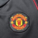 Kids Retro Manchester United 2007/08 Away Black - Image 4