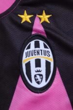 Retro Juventus 2011/12 Away Pink - Image 4