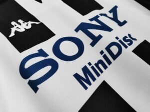 Retro  Juventus 1997/98 Home Long Sleeves - Image 5