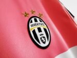 Retro  Juventus 2015/16 Away Pink - Image 3