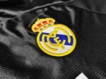 Retro Real Madrid 1999/01 Away Black - Image 4