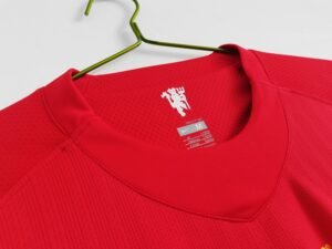 Retro Manchester United 07/08 Final Moscow Home Long Sleeve Red - Image 5