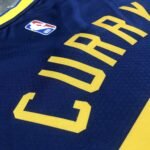 Season 23 Warriors Flyers Limited No.30 Curry - Image 10