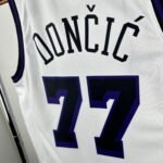 23 Season Lakers City Edition No.77 Dončić - Image 6