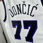 23 Season Lakers City Edition No.77 Dončić - Image 10