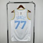 Retro Lakers White No.77 Dončić - Image 2