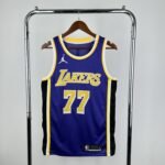 Lakers Flyer Edition No.77 Dončić