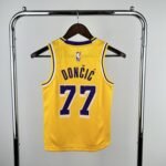 Kids Lakers No.77 Dončić - Image 2