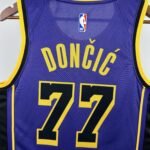 23 Season Lakers Flyer No. 77 Dončić - Image 4