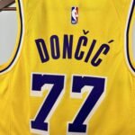 23 Season Lakers Yellow No. 77 Dončić - Image 4