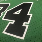 MN Heat Pressed Vintage : Boston Celtics No.34 Pierce - Image 5