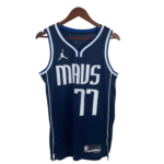 23 Season Mavericks Flyer Limited Edition No. 77 Dončić