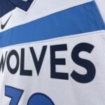 23 SEASON MINNESOTA TIMBERWOLVES HOME  NO.32 TOWNS - Image 5