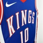 25 SEASON SACRAMENTO KINGS CITY  #10 DerROZAN - Image 3