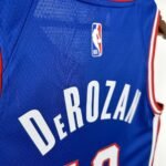25 SEASON SACRAMENTO KINGS CITY  #10 DerROZAN - Image 4