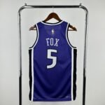 25 SEASON SACRAMENTO KINGS  #5 FOX - Image 2