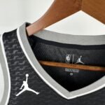 23 SEASON SACRAMENTO KINGS FLYER  #10 DeROZAN - Image 3