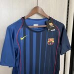 Retro 04/05 Barcelona Away Kit S-XXL - Image 4