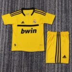 Kids Real Madrid 11/12 Goalkeeper Kit 16-28