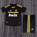 Kids Real Madrid 11/12 Goalkeeper Black Kit 16-28