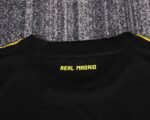 Kids Real Madrid 11/12 Goalkeeper Black Kit 16-28 - Image 8