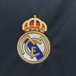 Retro Real Madrid 03/04 Away  S-XXL - Image 5