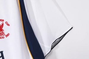 Retro LVP 2001-02 Away - Image 3