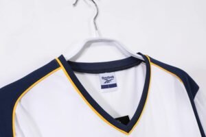 Retro LVP 2001-02 Away - Image 5