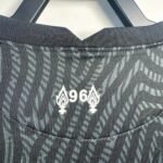 Retro LVP 2019-20 Goalkeeper - Image 9